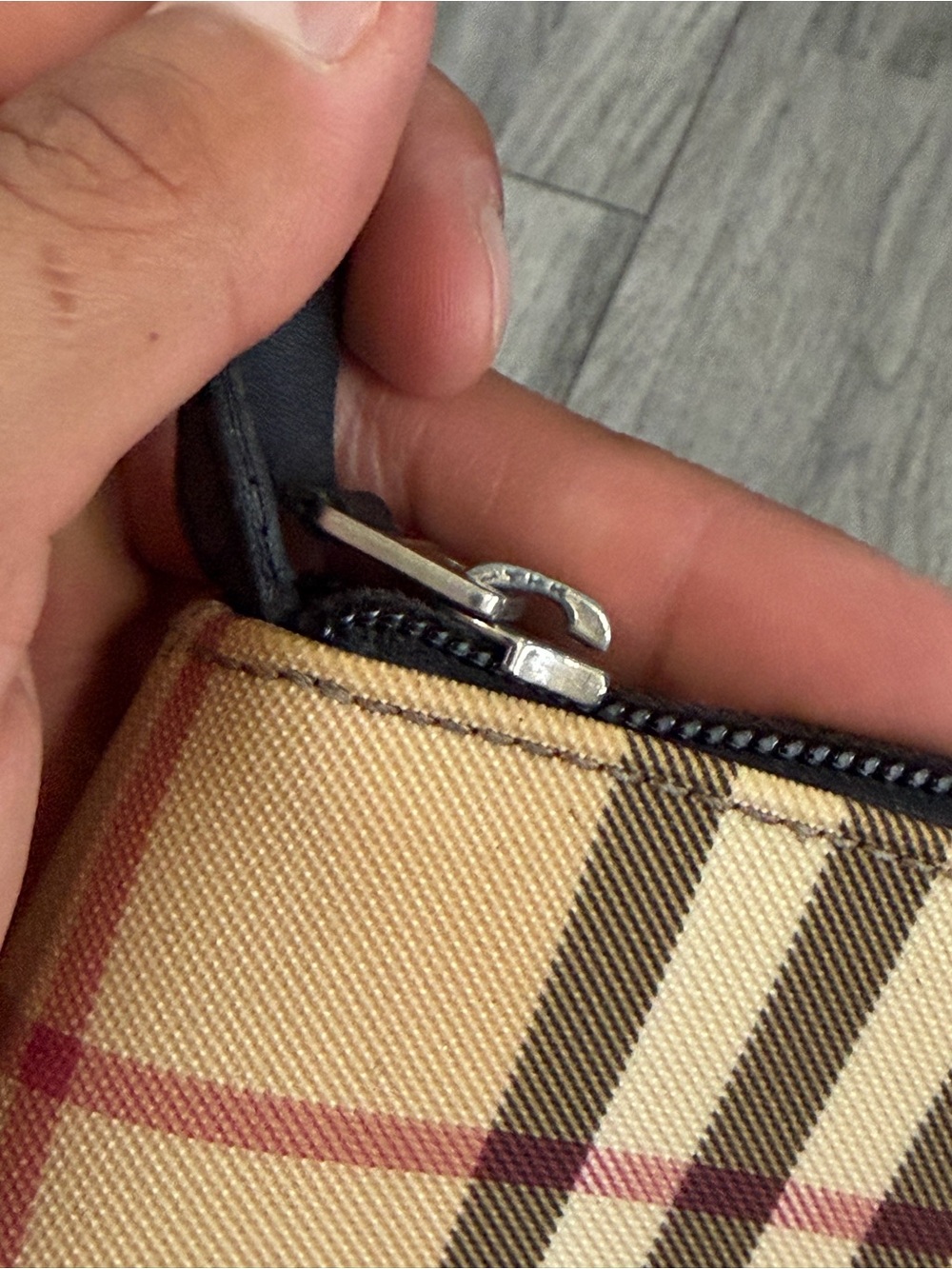 Burberry Classic Nova Check Mini Bag in Beige with Black Strap Made in Italy - Picture 8 of 12